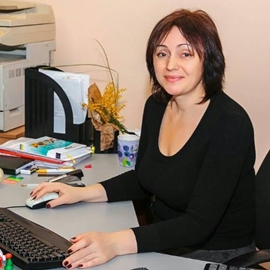 Олена викладач німецької мови